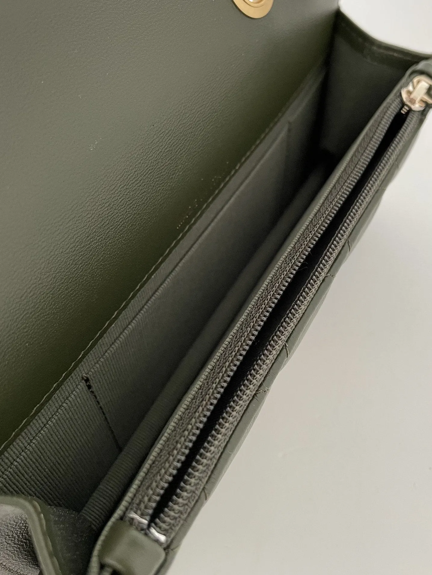 CHLWallet With Strap Dark Green For Women, Women&#8217;s Bags 6.7in/17cm