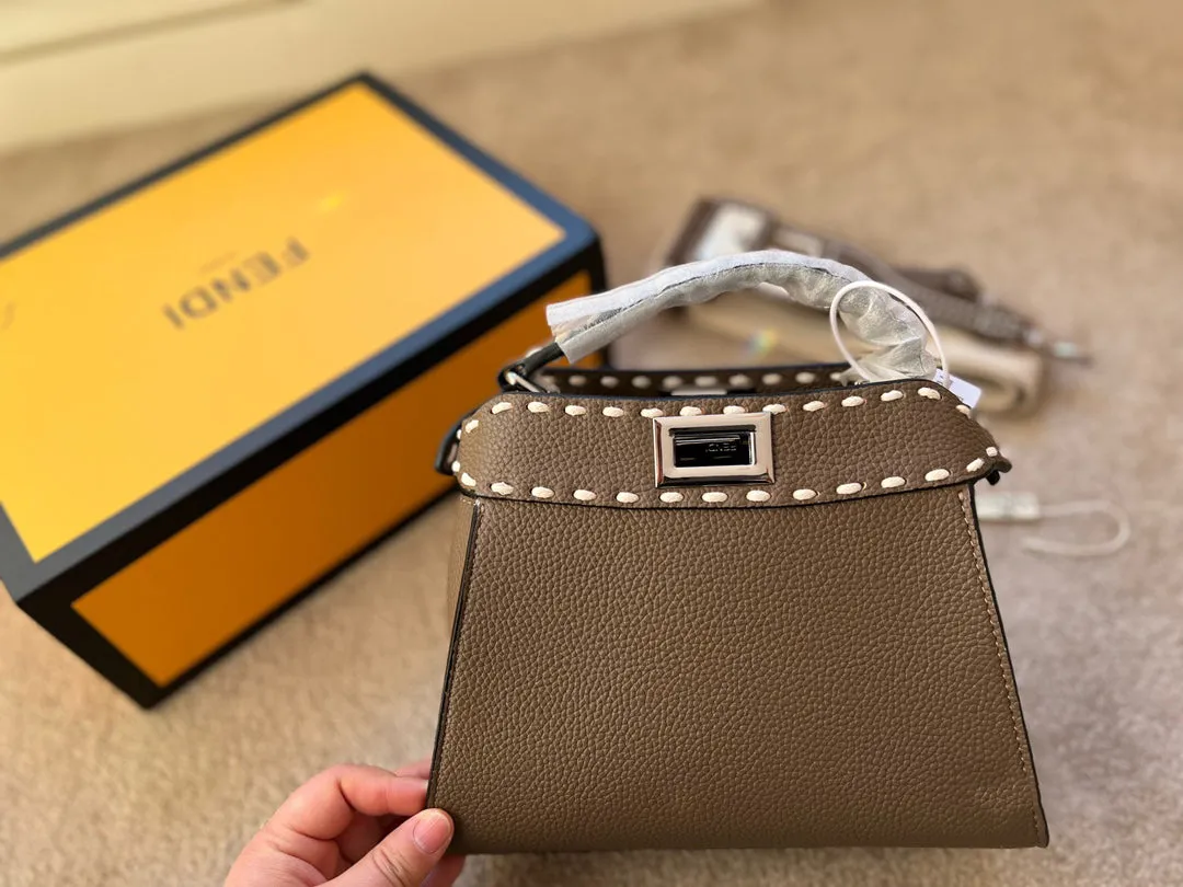 EN   Designer bags by Fendi 249