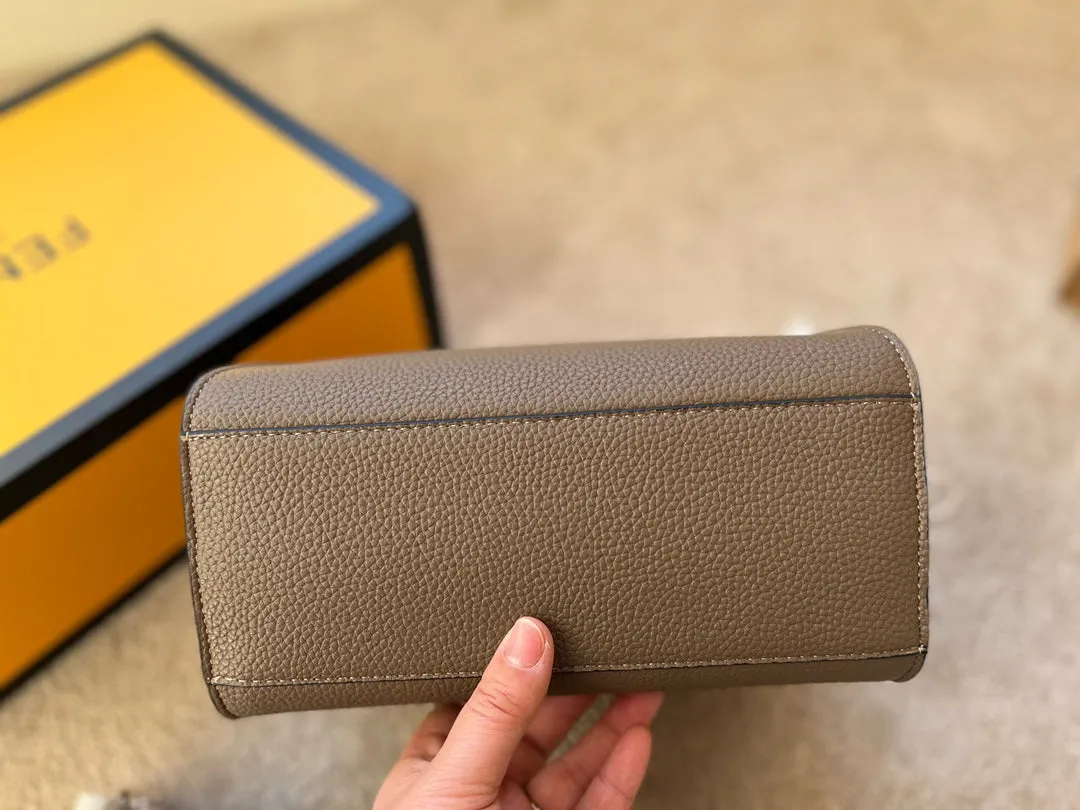 EN   Designer bags by Fendi 249