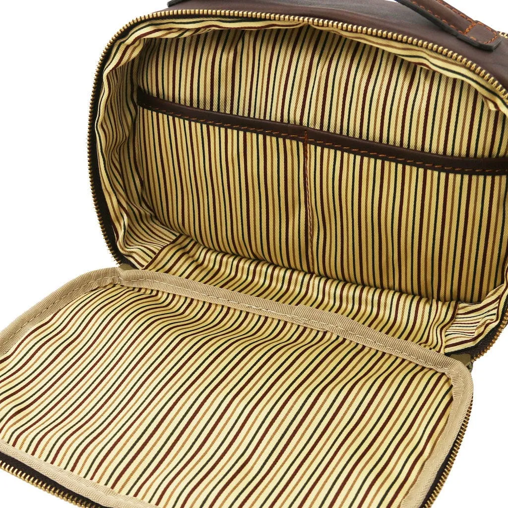 Marvin - Leather toiletry bag | TL142326