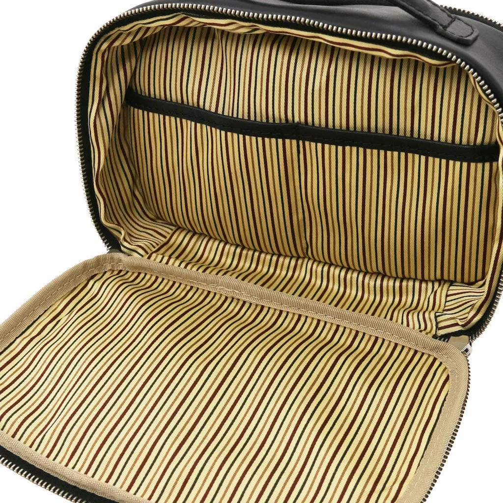 Marvin - Leather toiletry bag | TL142326