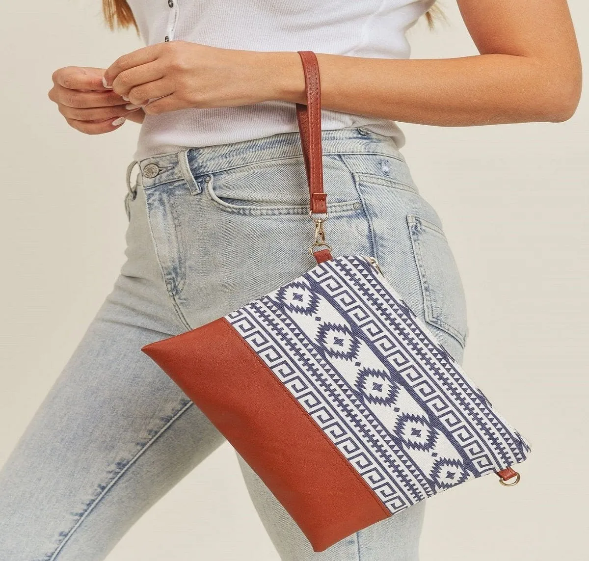 MB0141 Aztec Crossbody & Wristlet Bag