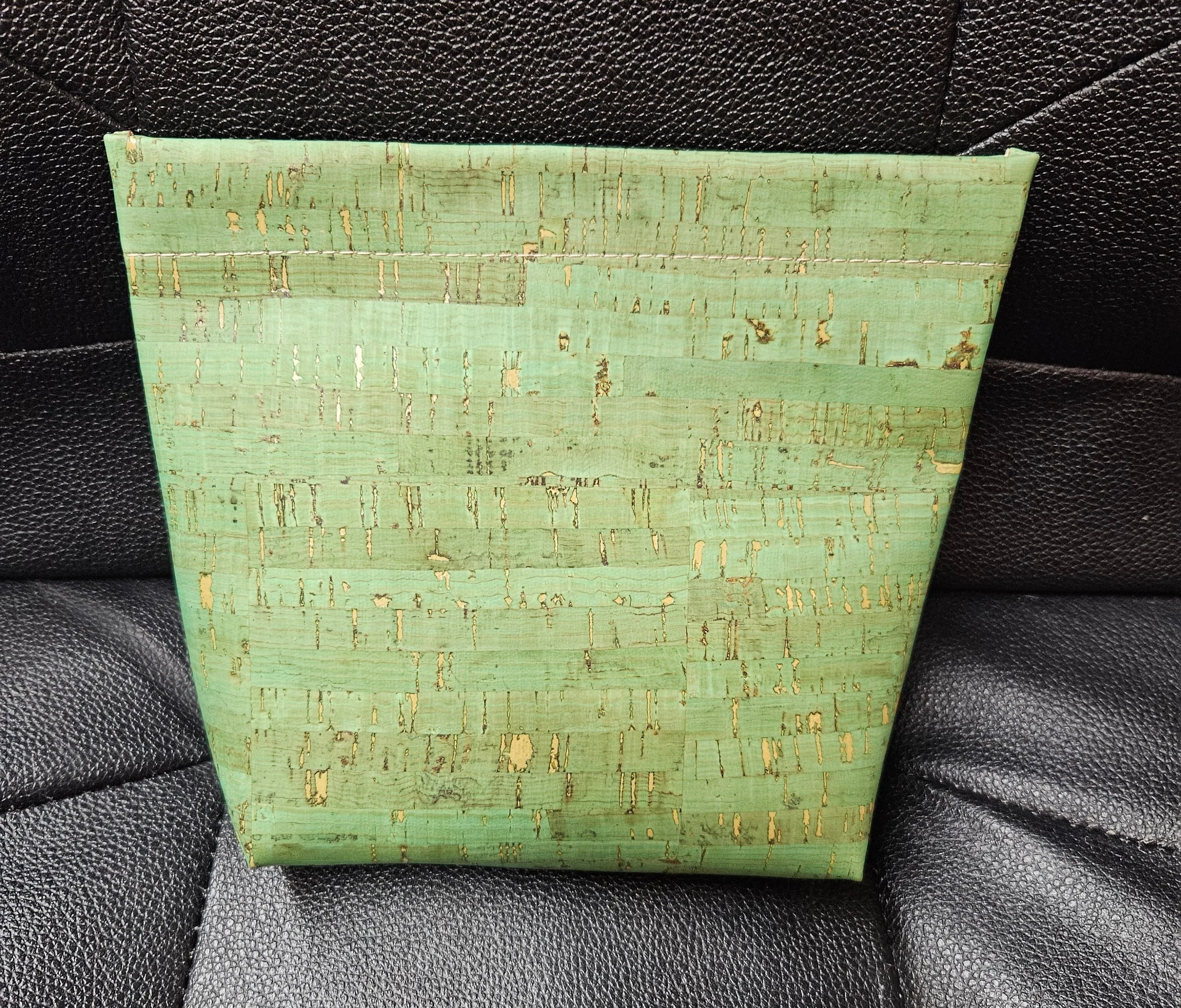 Medium Cork Snap Pouches