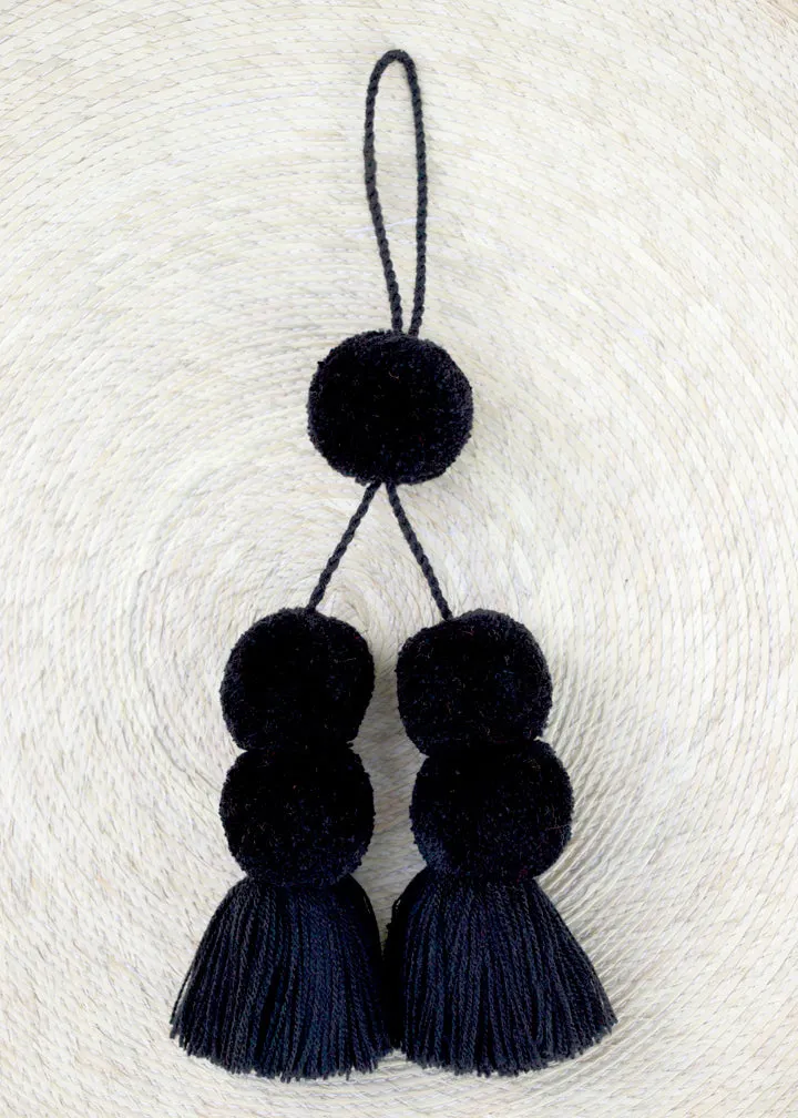 Solid Colour Pompoms - 12 Colours